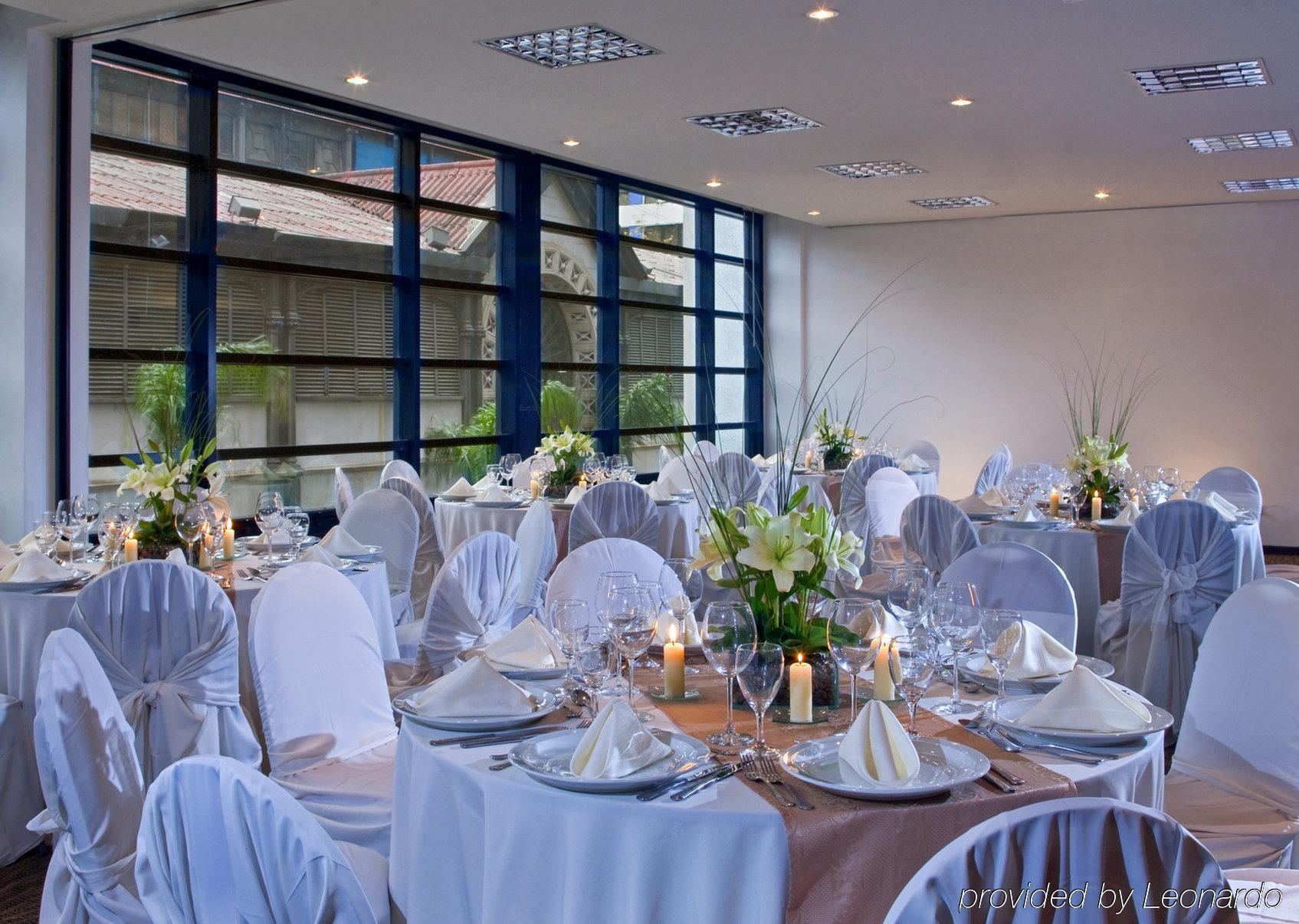 Four Points By Sheraton Montevideo Buitenkant foto