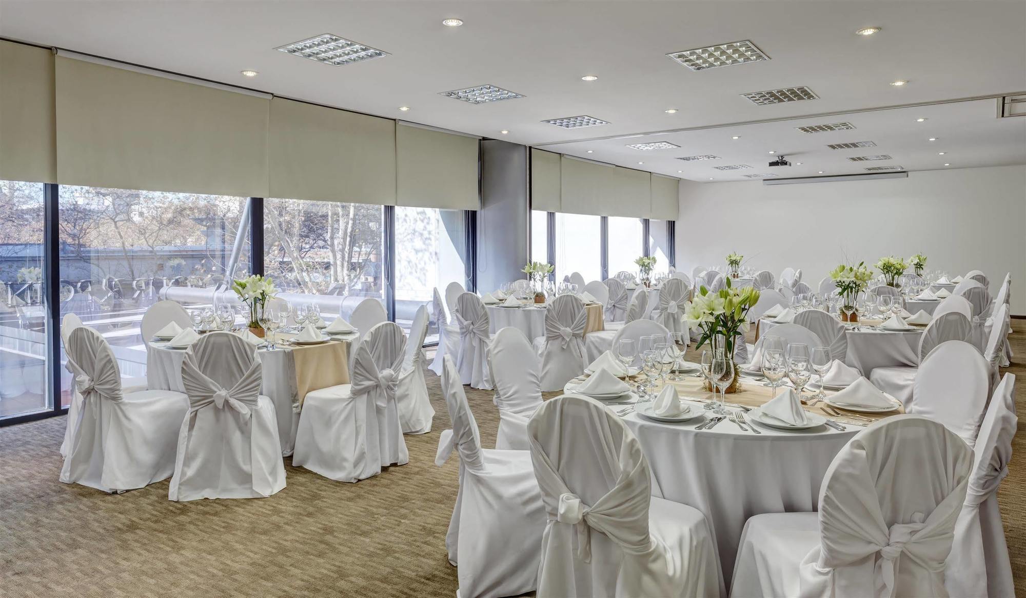 Four Points By Sheraton Montevideo Buitenkant foto
