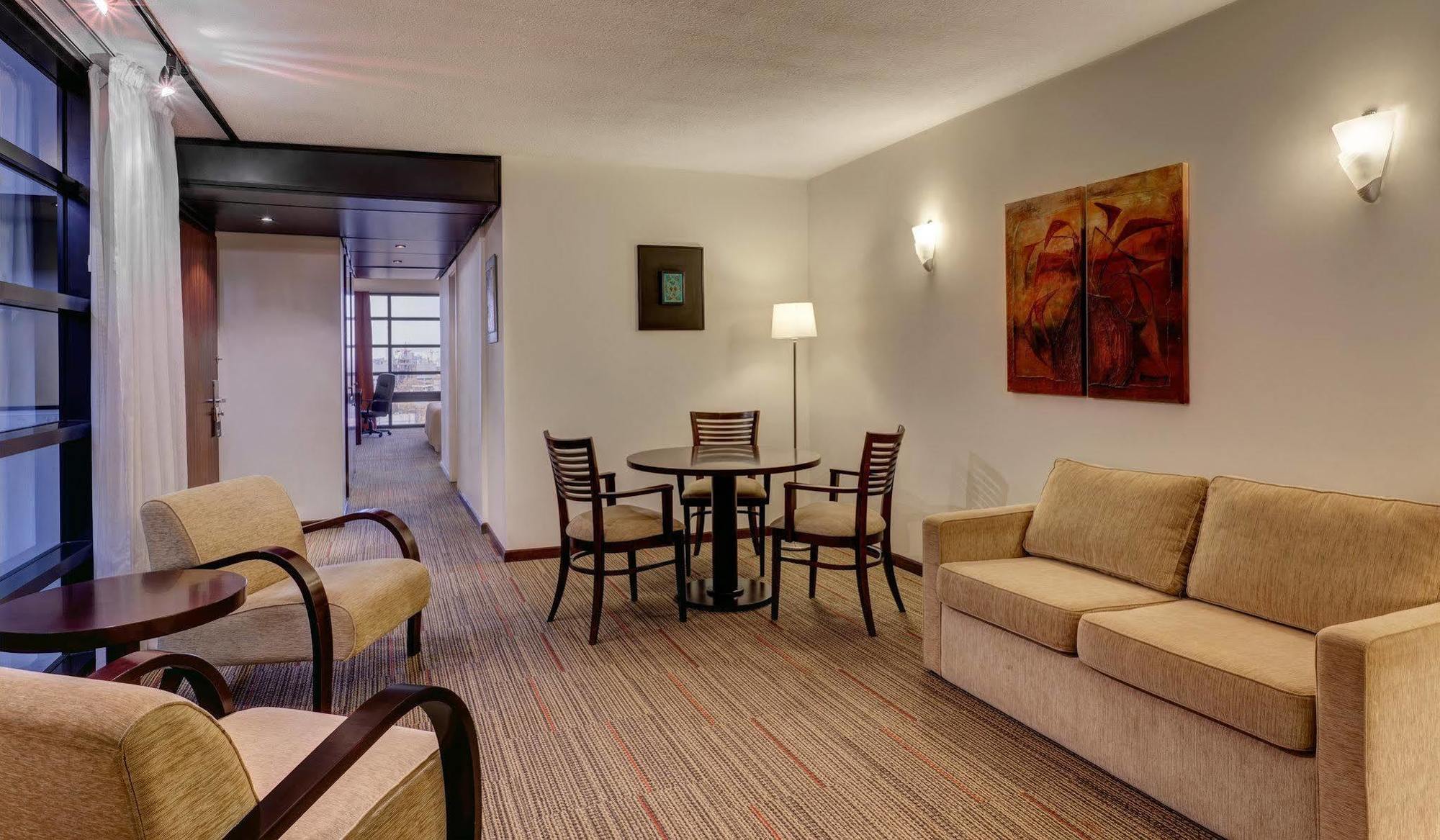 Four Points By Sheraton Montevideo Buitenkant foto