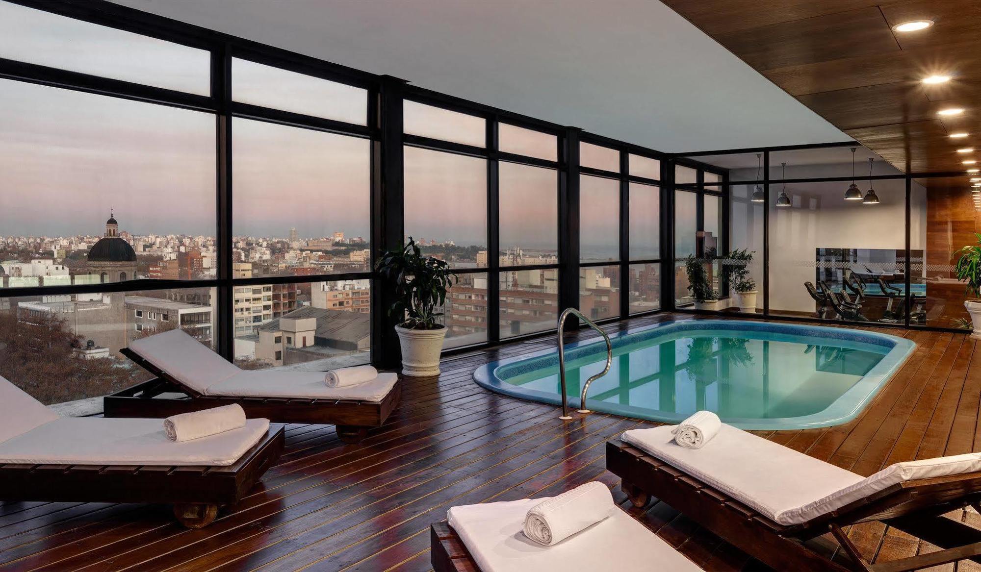 Four Points By Sheraton Montevideo Buitenkant foto
