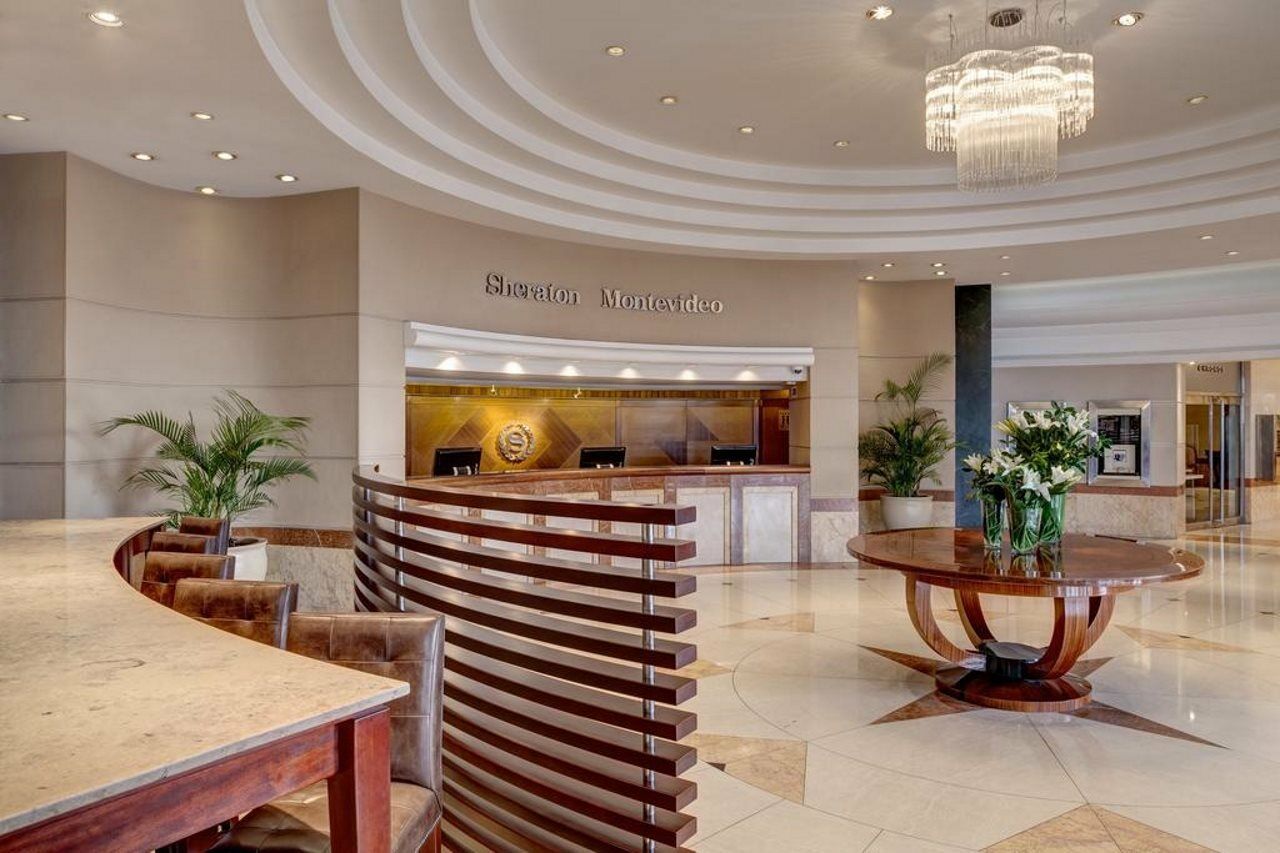 Four Points By Sheraton Montevideo Buitenkant foto